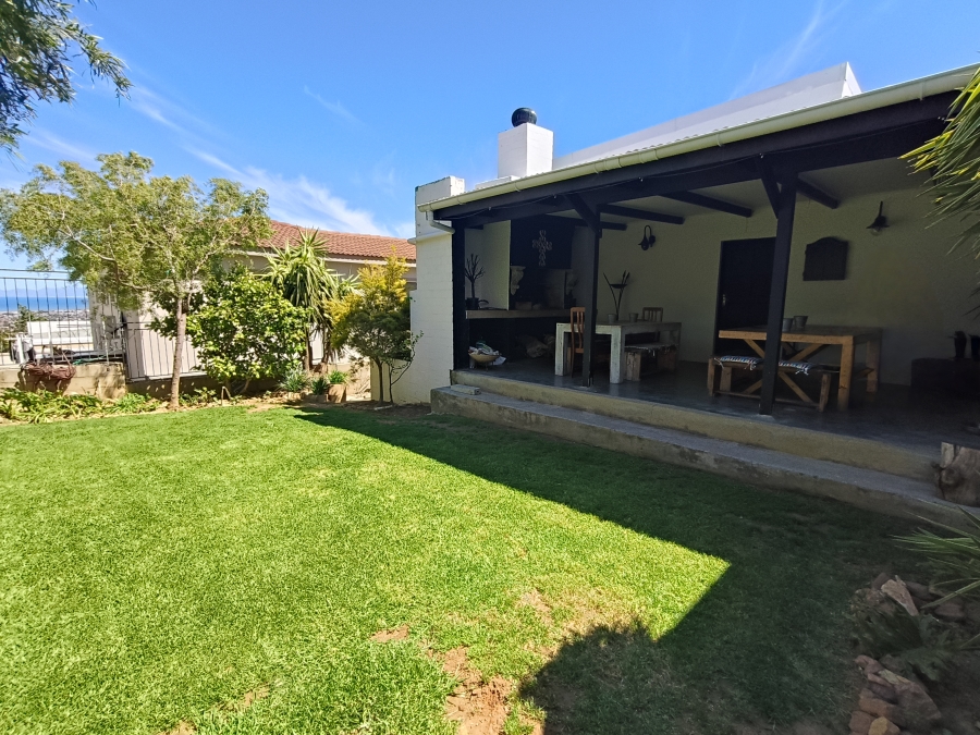 4 Bedroom Property for Sale in Gordon Heights Western Cape